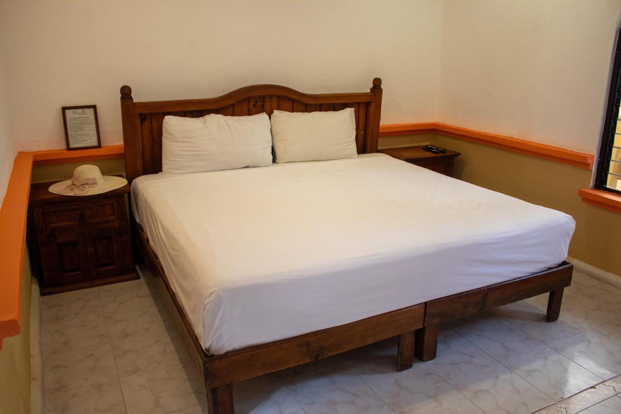 Hotel Vista Caribe 5Ta Av A 5 Pasos De La Playa ปลายาเดลการ์เมน ภายนอก รูปภาพ